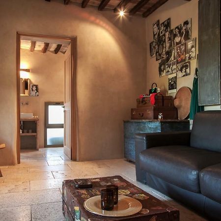 Follonico 4-Suite B&B トッリータ・ディ・シエーナ エクステリア 写真