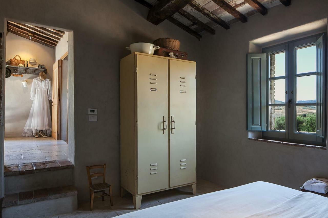 Follonico 4-Suite B&B トッリータ・ディ・シエーナ エクステリア 写真